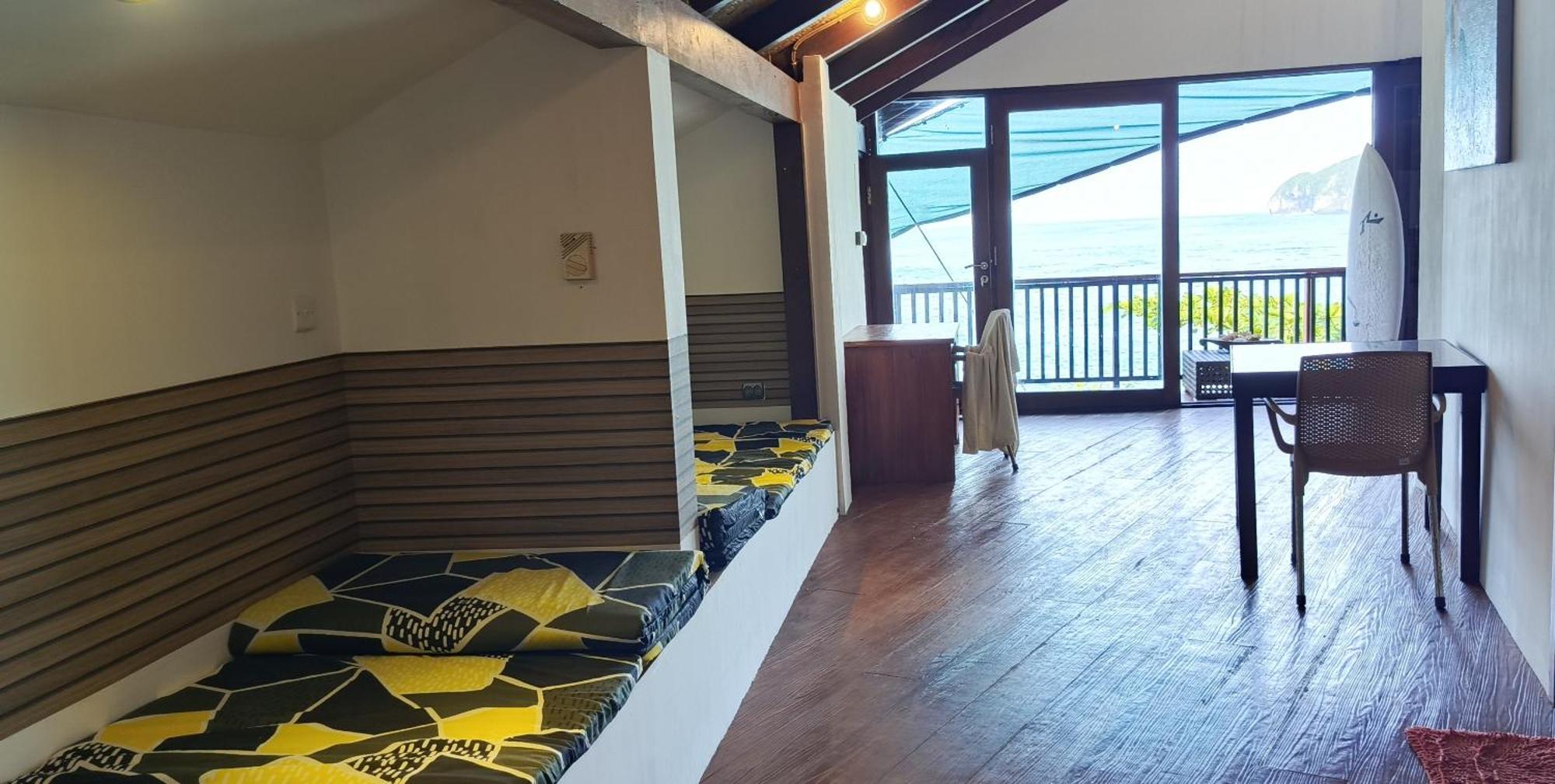 Castaway Surf Retreat 1 Hotel Sekongkang Exterior photo