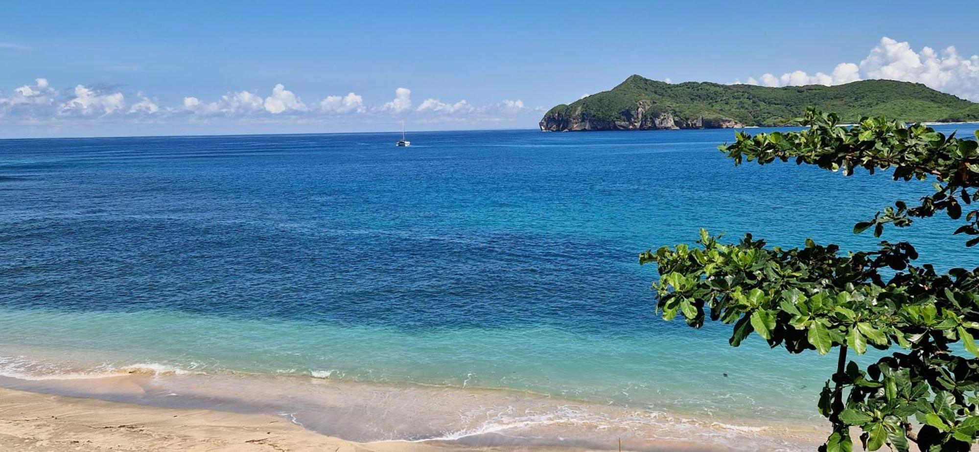 Castaway Surf Retreat 1 Hotel Sekongkang Exterior photo