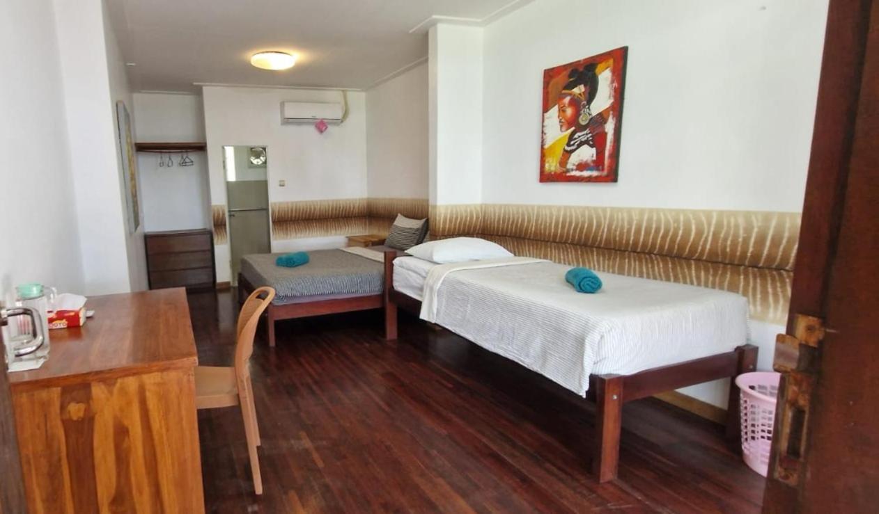 Castaway Surf Retreat 1 Hotel Sekongkang Exterior photo