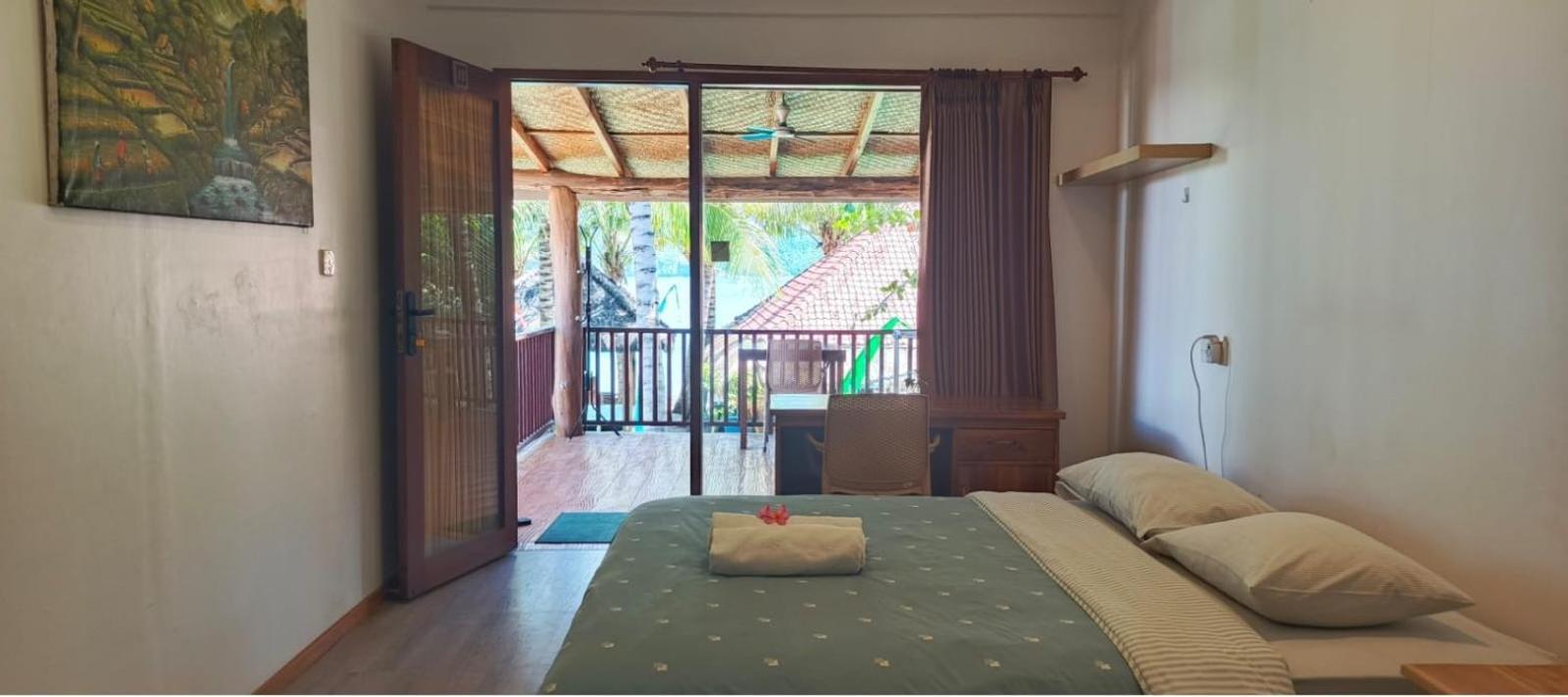 Castaway Surf Retreat 1 Hotel Sekongkang Exterior photo
